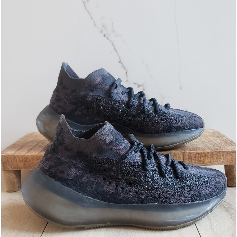 Adidas Sneakers Mens 8.5 Onyx Black Yeezy Boost 380‎ Lightweight Shoes